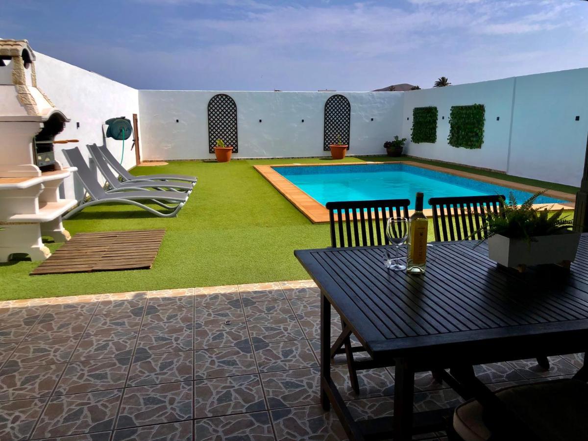 Villa Miriam Тинахо Экстерьер фото